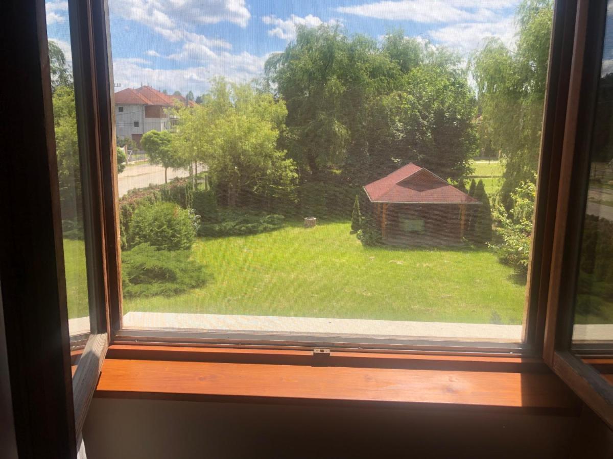 Zalakarosi Egerfa Nyaralohaz Foeldszinti Es Emeleti Apartman Exteriör bild